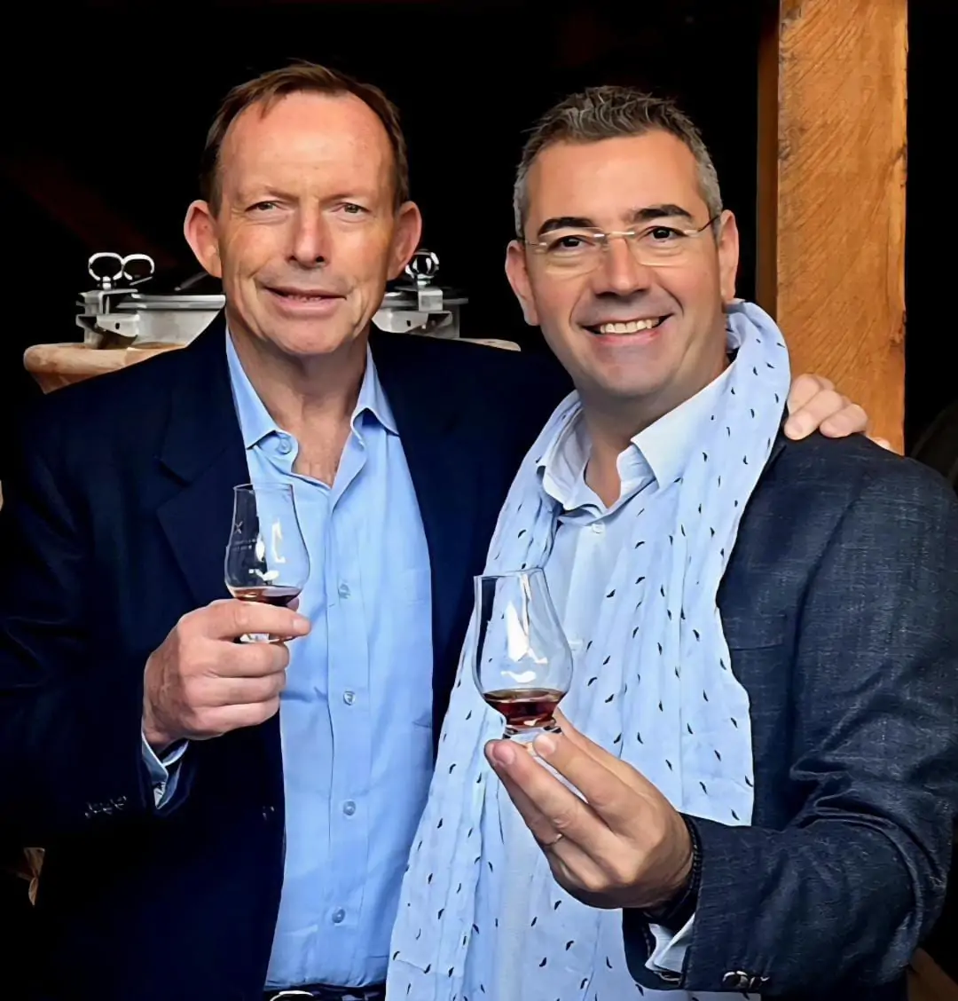 compressed_1762713830311