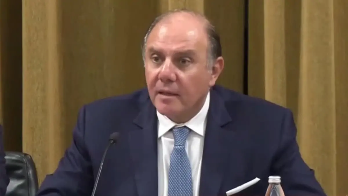 f7da6890-005b-4b77-99a1-c6e038989074